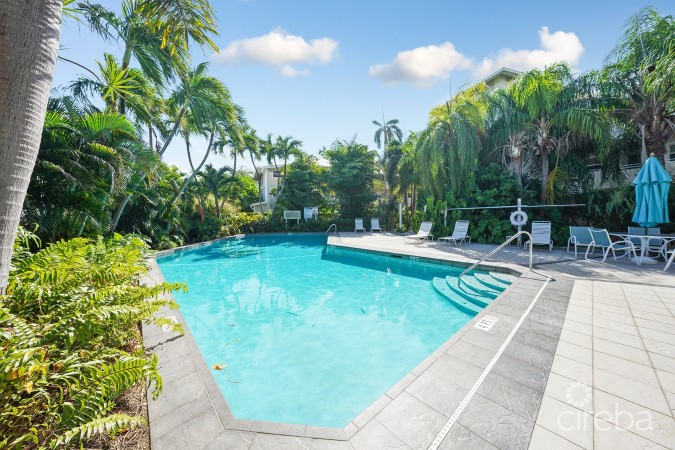 SEVEN MILE BEACHFRONT  CONDO, CAYMAN CLUB