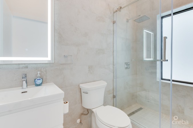 STUNNING OVERSIZED 2 BED UNIT AT BAHIA