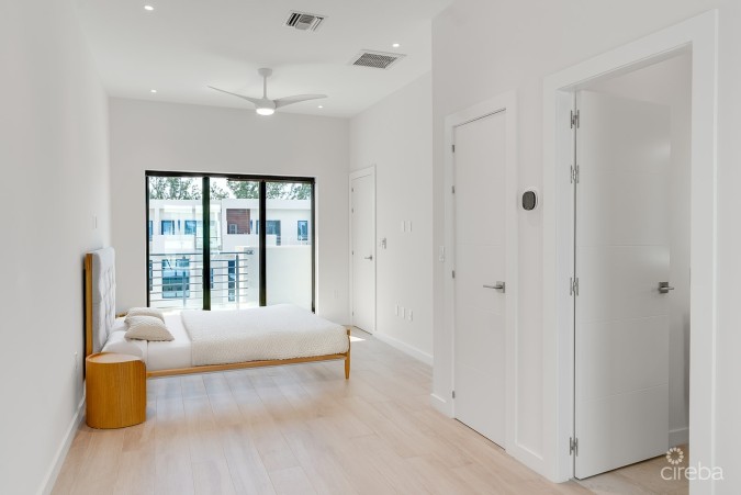 STUNNING OVERSIZED 2 BED UNIT AT BAHIA