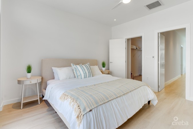 STUNNING OVERSIZED 2 BED UNIT AT BAHIA