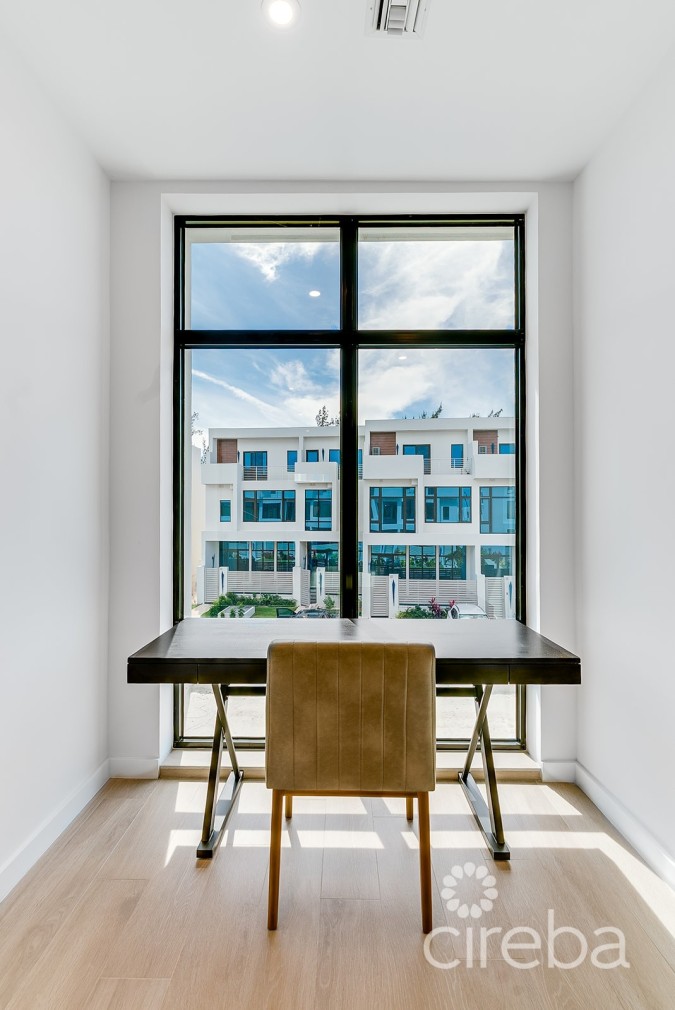 STUNNING OVERSIZED 2 BED UNIT AT BAHIA