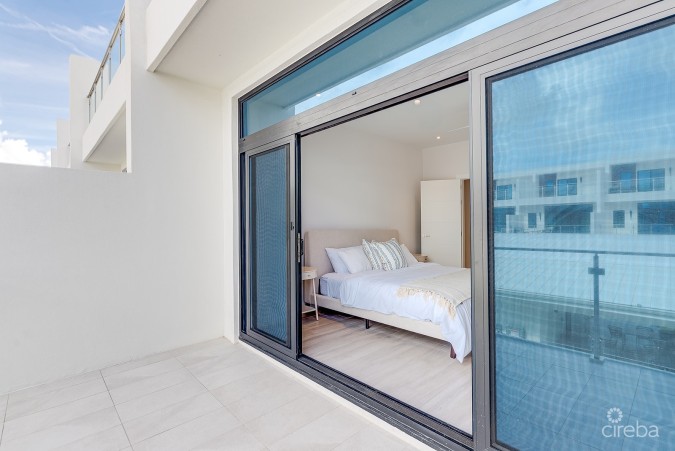 STUNNING OVERSIZED 2 BED UNIT AT BAHIA