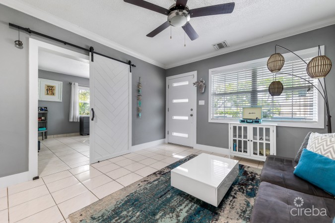 PROSPECT DRIVE 274, STAND ALONE HOME