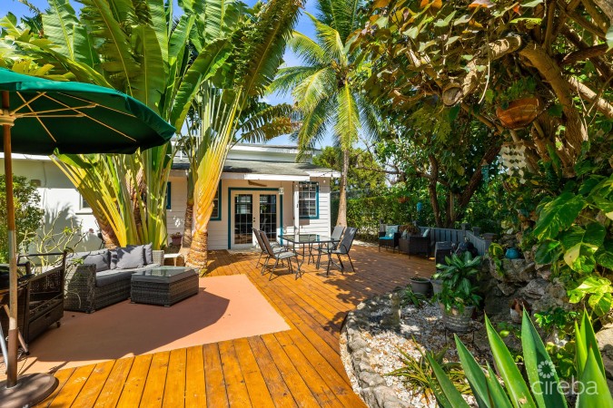PROSPECT DRIVE 274, STAND ALONE HOME