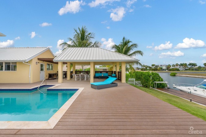 CRYSTAL HARBOUR CANAL FRONT HOME - 12 CRYSTAL DRIVE