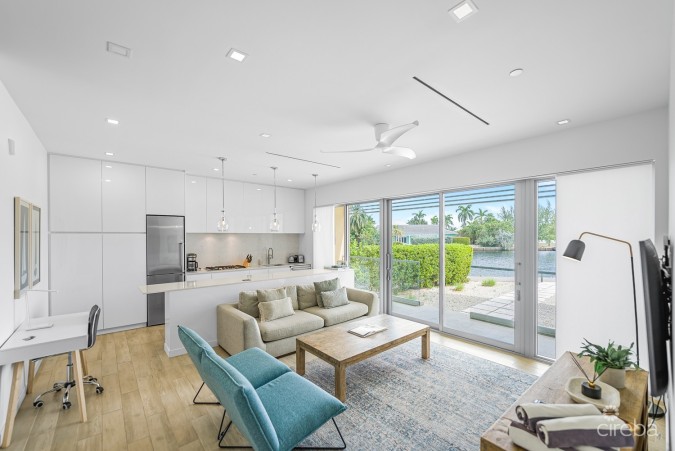 ONE CANAL POINT 516 WITH DOCK