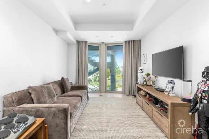 TIDES BEACHFRONT 4 BED CONDO WITH TERRACE
