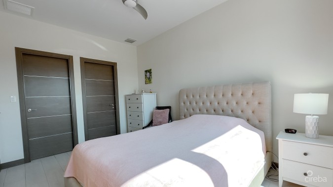 ARVIA WATERFRONT CONDO 2 BED PLUS DEN