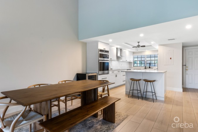 BRITANNIA, LIONS COURT, PENTHOUSE