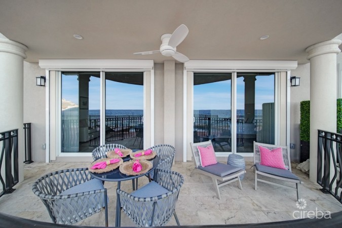 KISHA 104 | 2 BDRM WATERFRONT WALKOUT – COASTAL ELEGANCE & LUXURY
