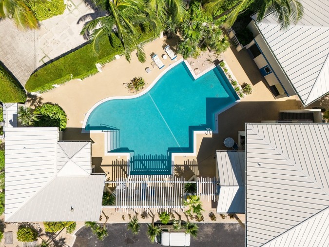 THE RETREAT AT RUM POINT