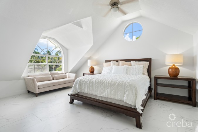 NINE PALMS RESIDENTIAL HOME WITH INCOME PRODUCING COTTAGES