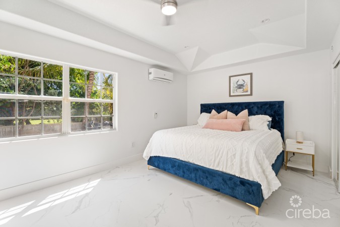 NINE PALMS RESIDENTIAL HOME WITH INCOME PRODUCING COTTAGES