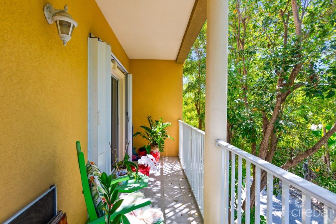 VALENCIA HEIGHTS- 2 BED 2 BATH