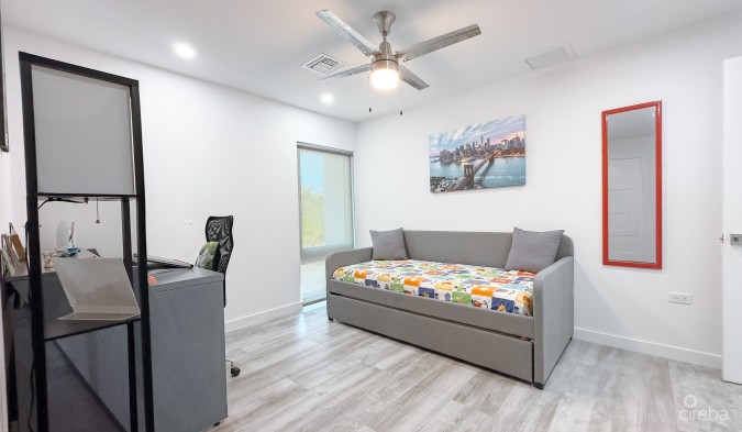 HIGHLANDS DUPLEX WEST BAY