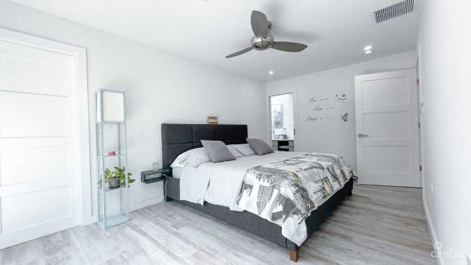 HIGHLANDS DUPLEX WEST BAY