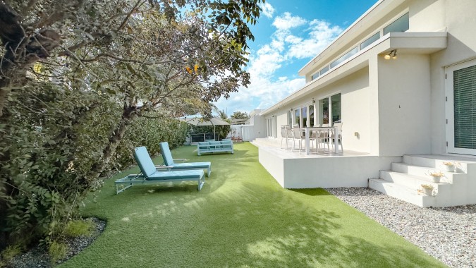 HIGHLANDS DUPLEX WEST BAY