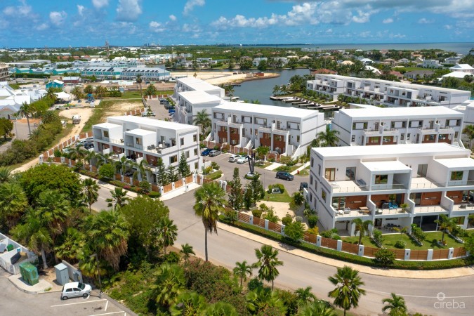 ARVIA WATERFRONT CONDO WITH A DOCK