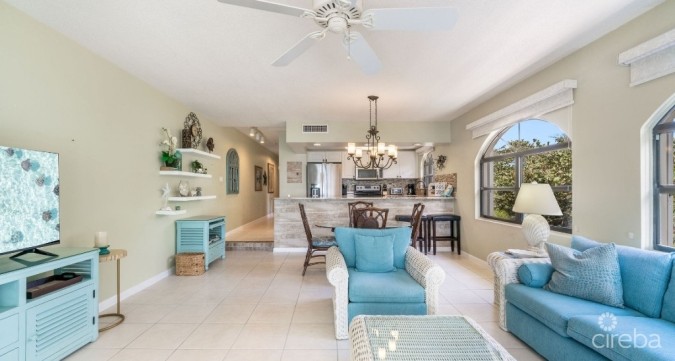 THE HERITAGE CLUB - SEVEN MILE BEACHFRONT CONDO