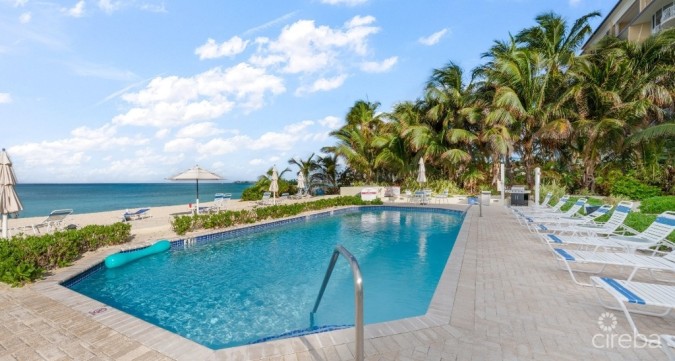 THE HERITAGE CLUB - SEVEN MILE BEACHFRONT CONDO