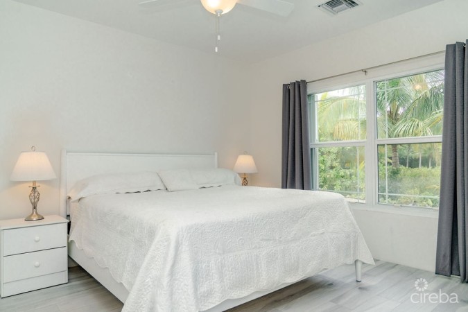COCONUT VILLAGE STAND ALONE LAKEFRONT HOME
