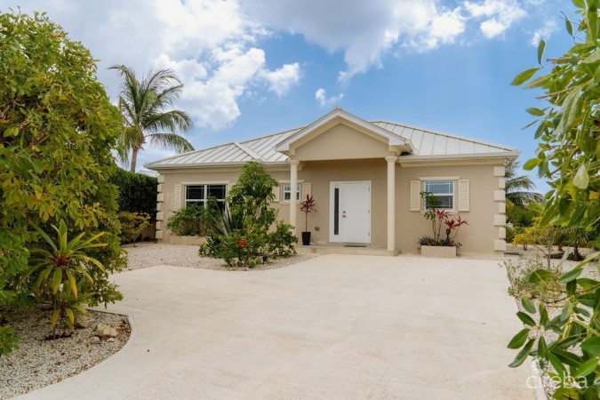 COCONUT VILLAGE STAND ALONE LAKEFRONT HOME