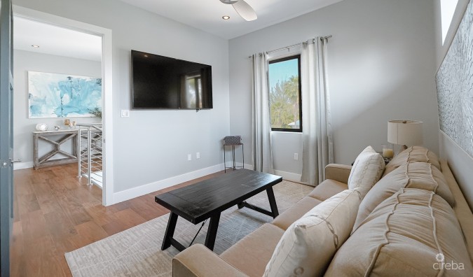 LUXURY HOME - THE AVE SOUTH SOUND