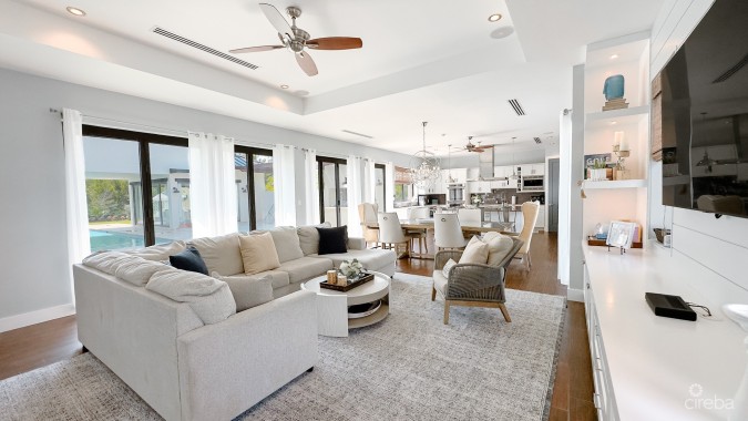LUXURY HOME - THE AVE SOUTH SOUND