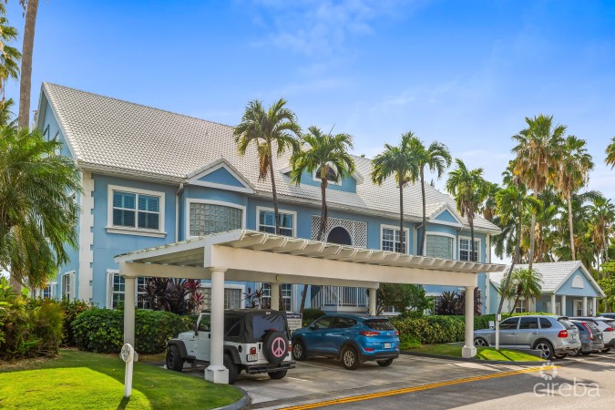 BRITANNIA REGENTS COURT 722, SEVEN MILE CORRIDOR FAMILY HOME