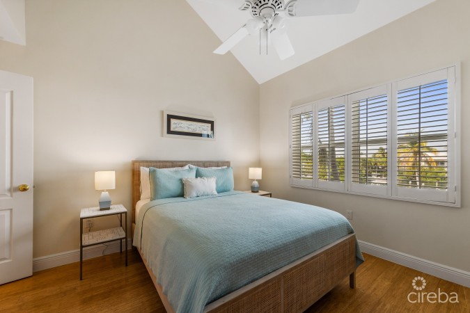 BRITANNIA REGENTS COURT 722, SEVEN MILE CORRIDOR FAMILY HOME