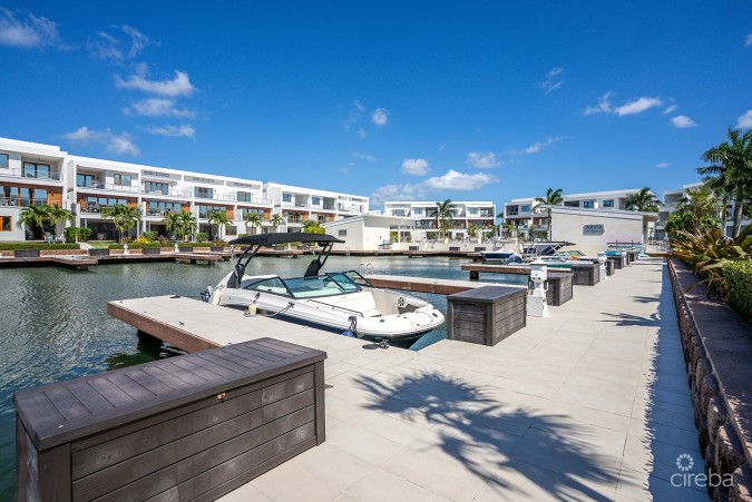 ARVIA WATERFRONT CONDO WITH A DOCK