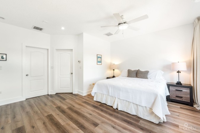 ST. TROPEZ VILLAS 3, SOUTH SOUND TOWNHOME