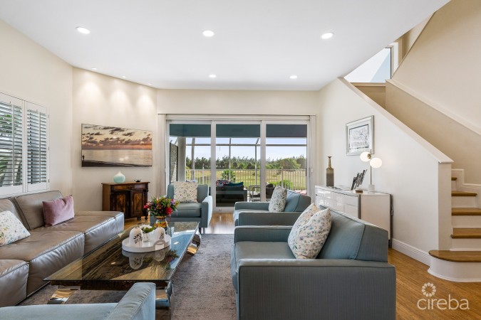 BRITANNIA REGENTS COURT 722, SEVEN MILE CORRIDOR FAMILY HOME