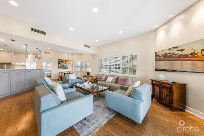 BRITANNIA REGENTS COURT 722, SEVEN MILE CORRIDOR FAMILY HOME