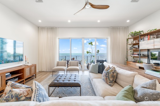 OCEAN CREST 19, WATERFRONT TOWNHOME W/ APARTMENT