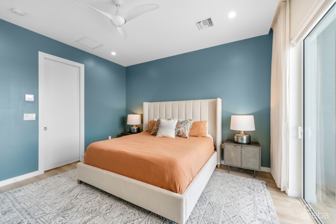 OCEAN CREST 19, WATERFRONT TOWNHOME W/ APARTMENT