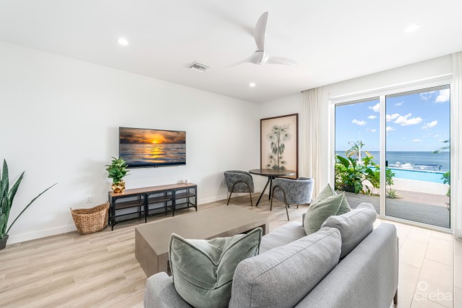 OCEAN CREST 19, WATERFRONT TOWNHOME W/ APARTMENT
