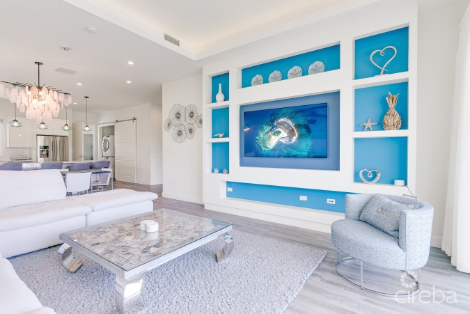 BOGGY SANDS PENTHOUSE