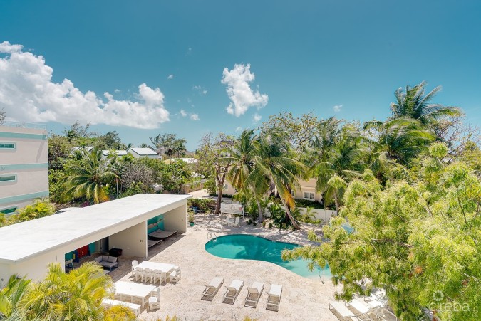 BOGGY SANDS PENTHOUSE