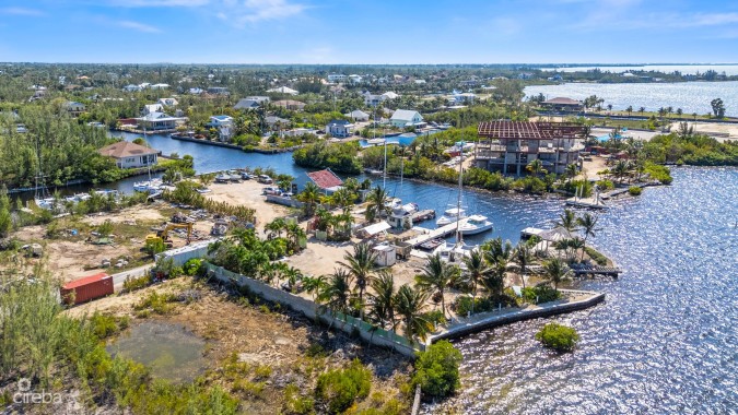 PRIME SEA FRONT LOT LOOKING @ NS AND DUCK POND