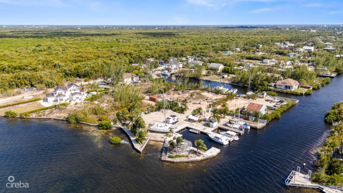 PRIME SEA FRONT LOT LOOKING @ NS AND DUCK POND