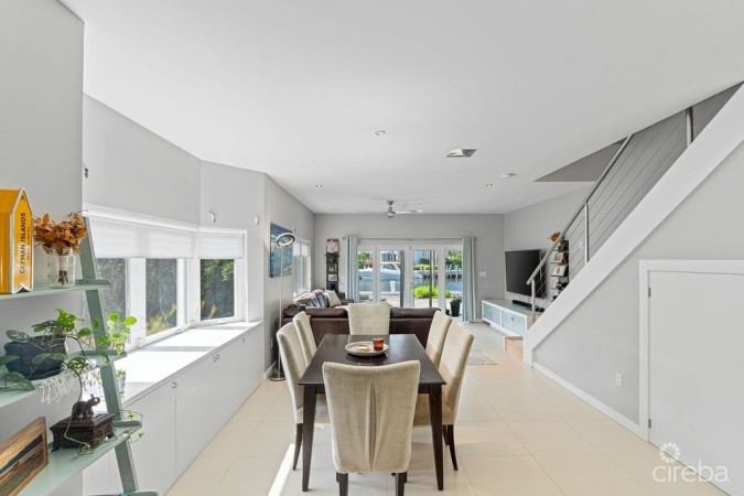 THE GRANGE 1, SNUG HARBOUR TOWNHOME