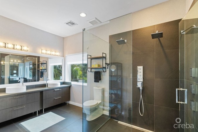 THE GRANGE 1, SNUG HARBOUR TOWNHOME
