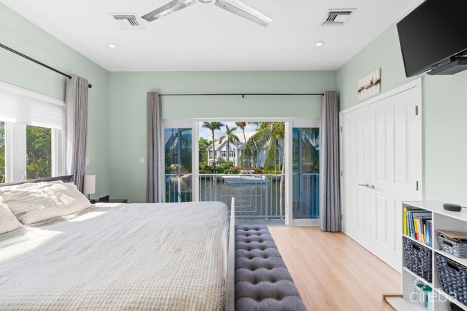 THE GRANGE 1, SNUG HARBOUR TOWNHOME