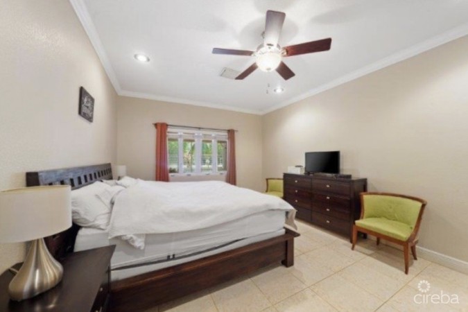 BEACH BAY FAMILY HOME