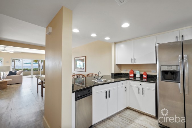 SEVEN MILE BEACHFRONT  CONDO, CAYMAN CLUB