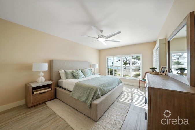 SEVEN MILE BEACHFRONT  CONDO, CAYMAN CLUB