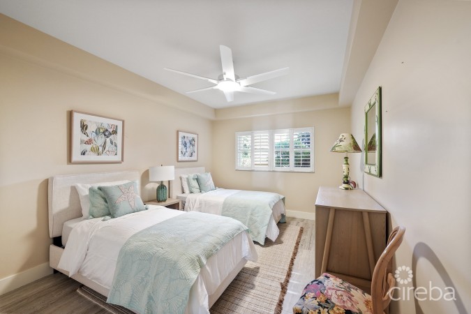 SEVEN MILE BEACHFRONT  CONDO, CAYMAN CLUB