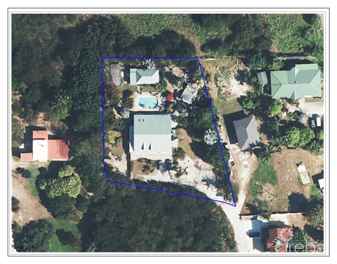 SAVANNAH HOME ON 0.73 ACRE WITH APARTMENT & POOL