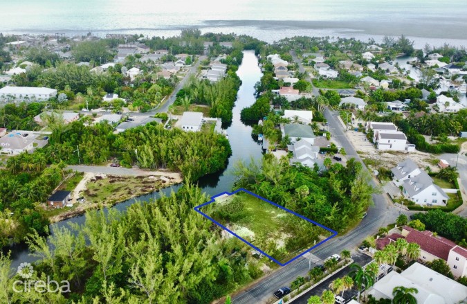 .36 ACRES  CANAL FRONT DEVELOPMENT SITE
